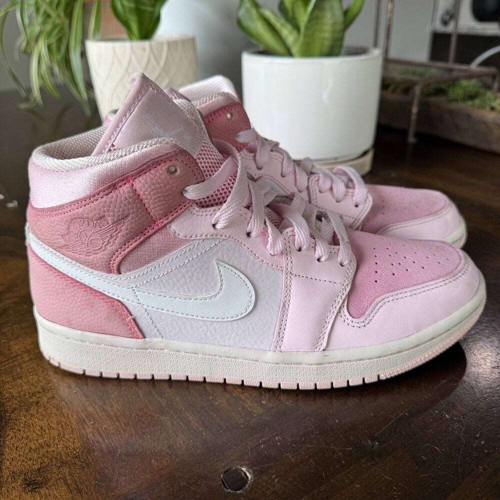 Nike Air Jordan 1 Mid Digital Pink Women’s Size US 8.5 Style CW5379-600